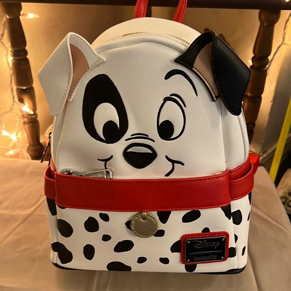⭐️⭐️🎉🎉🎉🎉Host Pick🎉 🎉🎉🎉⭐️⭐️Patch 101 Dalmatians Back Pack Purse